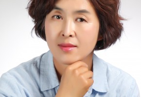 신안수필문학회(대표 노성희) 대표사진